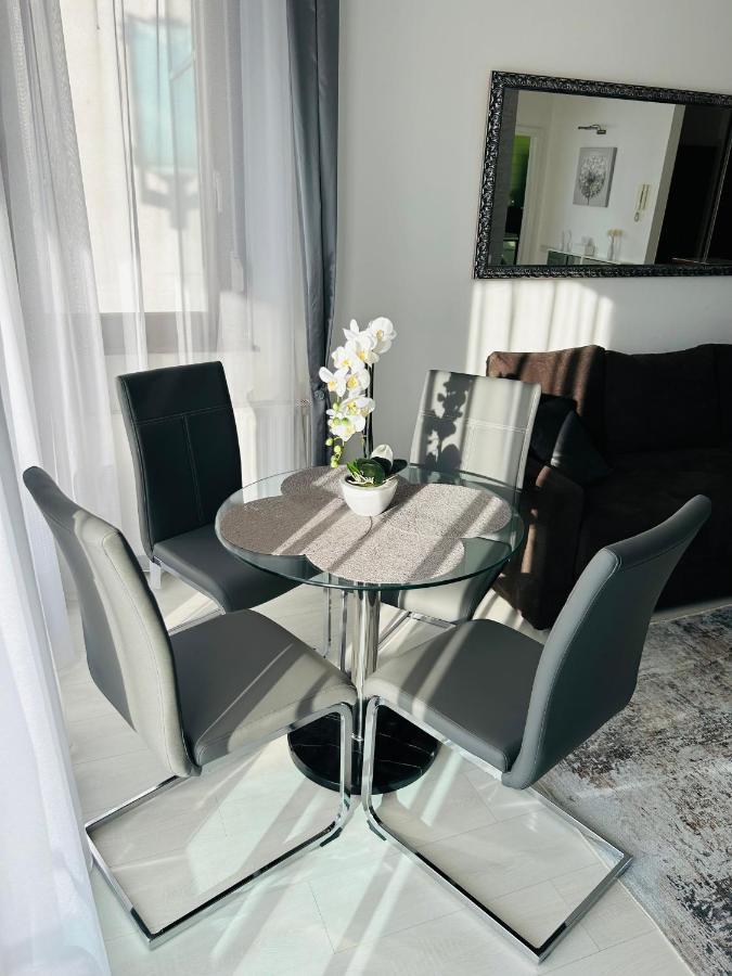 Marina Bay Apartman Budapest Ngoại thất bức ảnh